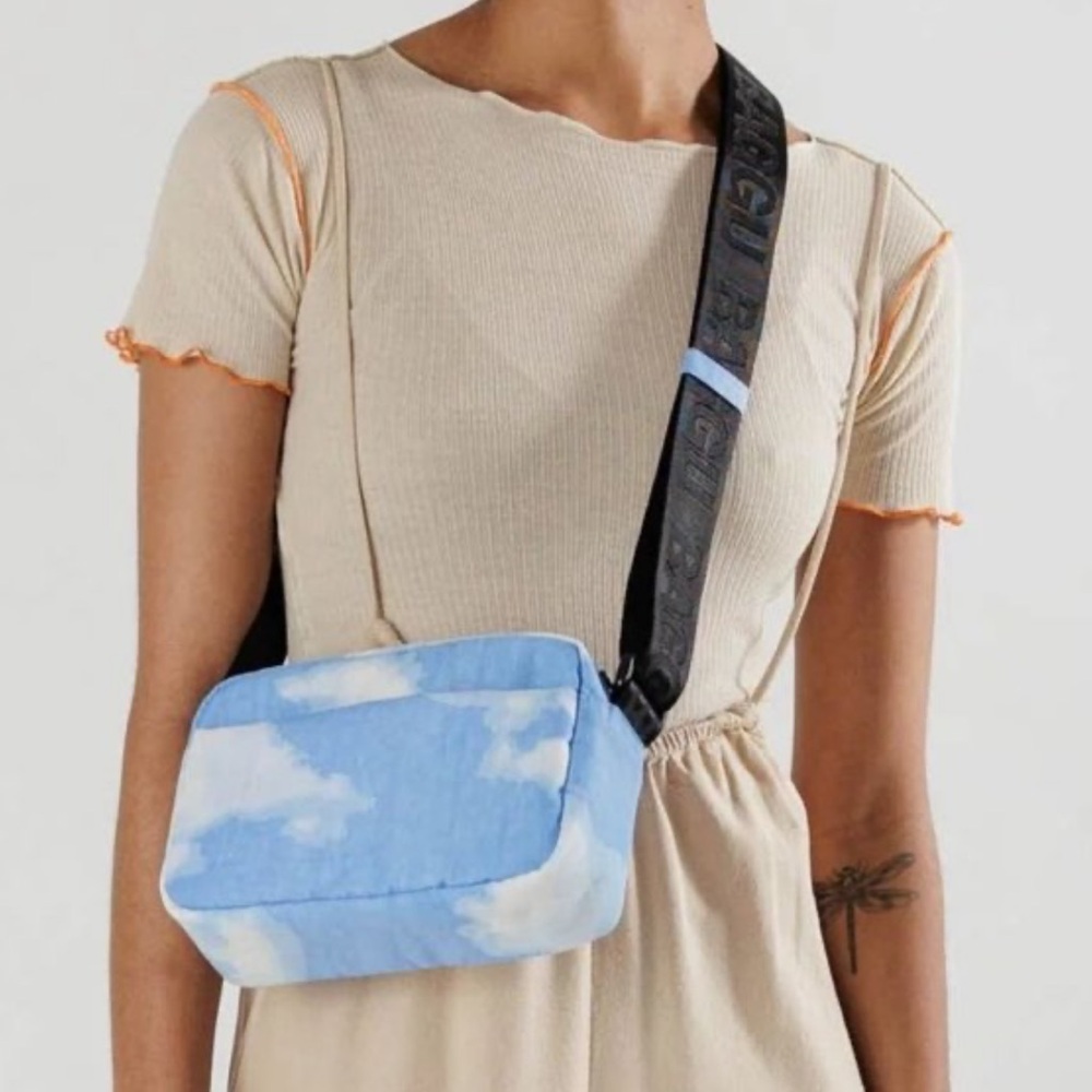 Baggu Camera Crossbody Clouds